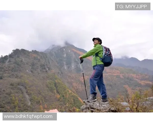 天下足球盛宴全球球迷共聚一堂感受激情与荣耀的足球之夜 天下足球盛宴全球球迷共聚一堂感受激情与荣耀的足球之夜