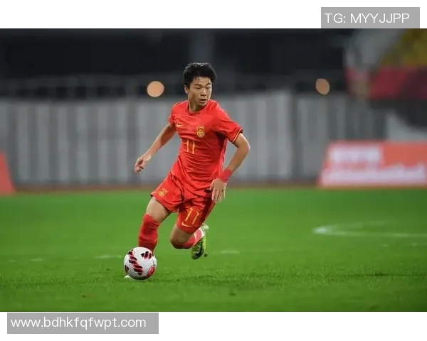 成都足球小将崭露头角助力青少年足球梦想的实现与发展 成都足球小将崭露头角助力青少年足球梦想的实现与发展