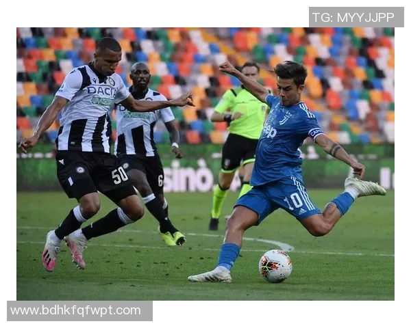 布莱克浦主场迎战艾斯特城期待精彩对决与胜利的较量 布莱克浦主场迎战艾斯特城期待精彩对决与胜利的较量